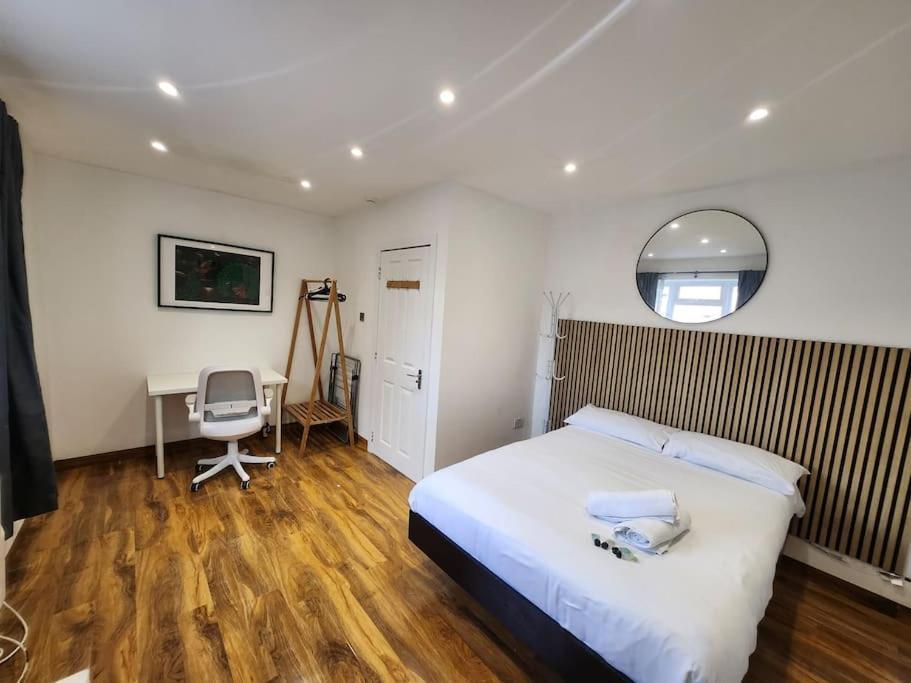 Spacious And Bright One Bedroom Apartment Oxford Buitenkant foto
